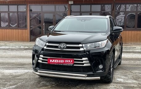 Toyota Highlander III, 2019 год, 4 450 000 рублей, 5 фотография