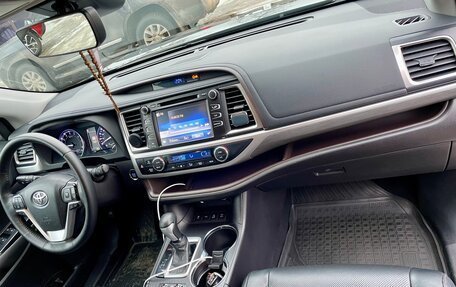 Toyota Highlander III, 2019 год, 4 450 000 рублей, 11 фотография