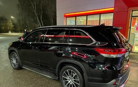 Toyota Highlander III, 2019 год, 4 450 000 рублей, 15 фотография