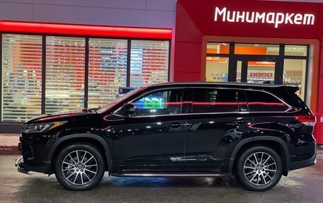 Toyota Highlander III, 2019 год, 4 450 000 рублей, 18 фотография