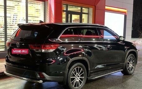 Toyota Highlander III, 2019 год, 4 450 000 рублей, 14 фотография