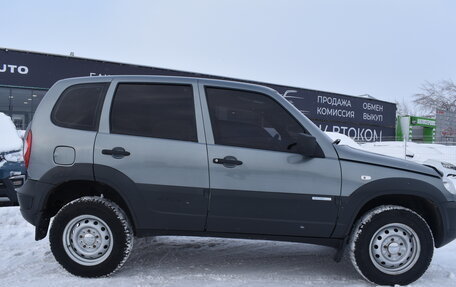 Chevrolet Niva I рестайлинг, 2011 год, 530 000 рублей, 7 фотография