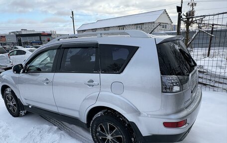 Mitsubishi Outlander III рестайлинг 3, 2010 год, 1 260 000 рублей, 4 фотография