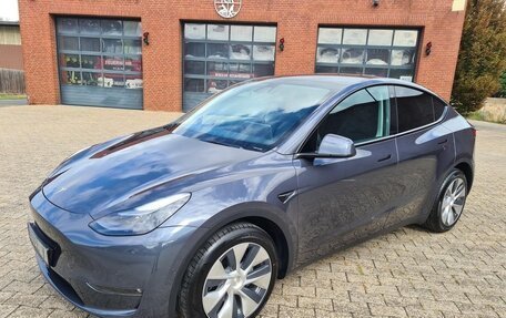 Tesla Model Y I, 2023 год, 5 625 000 рублей, 2 фотография