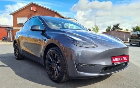 Tesla Model Y I, 2023 год, 5 625 000 рублей, 3 фотография