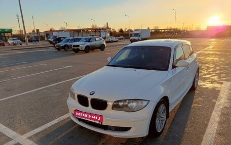 BMW 1 серия, 2009 год, 710 000 рублей, 3 фотография