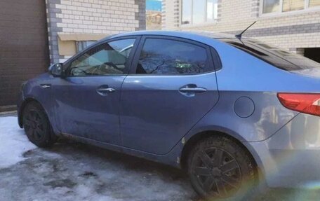 KIA Rio III рестайлинг, 2013 год, 600 000 рублей, 3 фотография