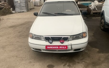 Daewoo Nexia I рестайлинг, 2002 год, 105 000 рублей, 1 фотография