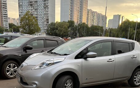 Nissan Leaf I, 2015 год, 930 000 рублей, 1 фотография