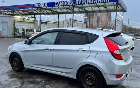 Hyundai Solaris II рестайлинг, 2011 год, 850 000 рублей, 8 фотография