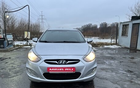 Hyundai Solaris II рестайлинг, 2011 год, 850 000 рублей, 6 фотография