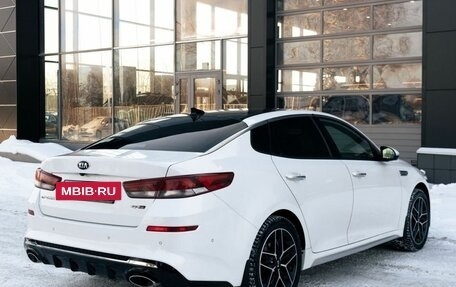 KIA Optima IV, 2018 год, 2 500 000 рублей, 5 фотография