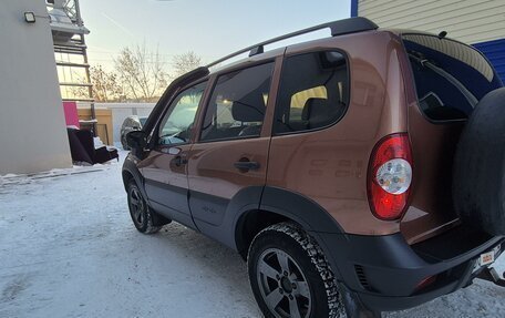 Chevrolet Niva I рестайлинг, 2019 год, 945 000 рублей, 7 фотография