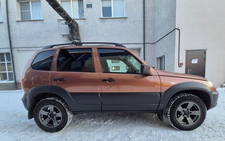 Chevrolet Niva I рестайлинг, 2019 год, 945 000 рублей, 10 фотография