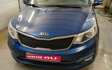 KIA Rio III рестайлинг, 2016 год, 950 000 рублей, 4 фотография