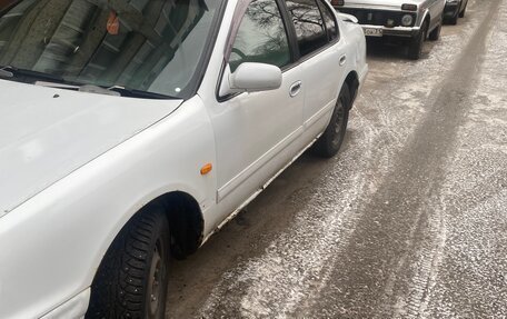 Nissan Cefiro II, 1997 год, 380 000 рублей, 2 фотография