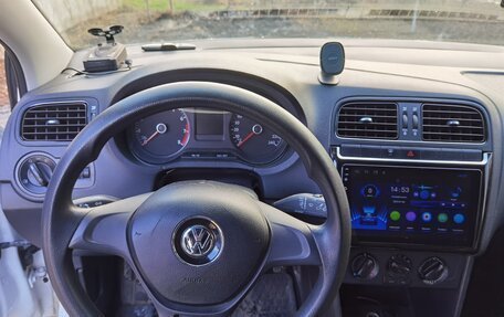 Volkswagen Polo VI (EU Market), 2017 год, 950 000 рублей, 4 фотография