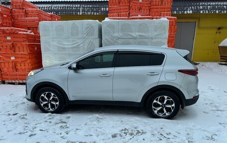 KIA Sportage IV рестайлинг, 2020 год, 2 450 000 рублей, 4 фотография