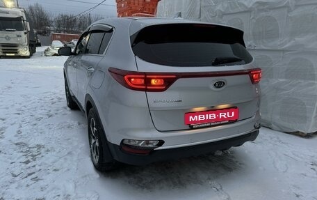 KIA Sportage IV рестайлинг, 2020 год, 2 450 000 рублей, 8 фотография