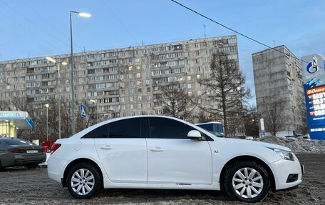 Chevrolet Cruze II, 2011 год, 750 000 рублей, 4 фотография