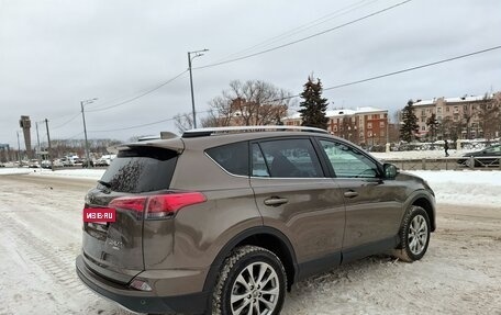 Toyota RAV4, 2016 год, 2 780 000 рублей, 10 фотография