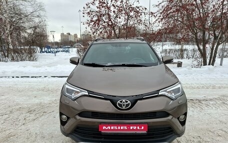 Toyota RAV4, 2016 год, 2 780 000 рублей, 5 фотография