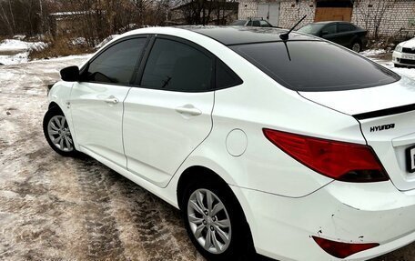 Hyundai Solaris II рестайлинг, 2015 год, 725 000 рублей, 5 фотография