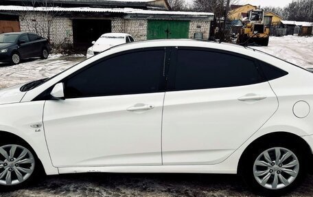 Hyundai Solaris II рестайлинг, 2015 год, 725 000 рублей, 8 фотография