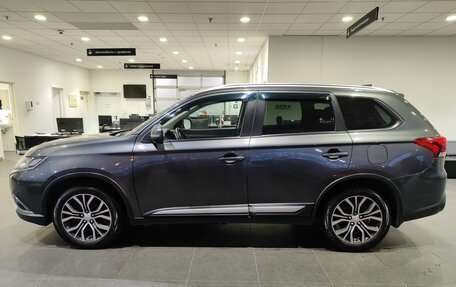 Mitsubishi Outlander III рестайлинг 3, 2018 год, 1 729 000 рублей, 8 фотография