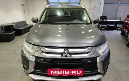 Mitsubishi Outlander III рестайлинг 3, 2018 год, 1 729 000 рублей, 2 фотография