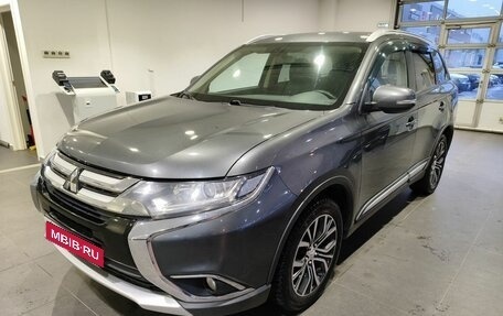 Mitsubishi Outlander III рестайлинг 3, 2018 год, 1 729 000 рублей, 1 фотография