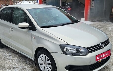 Volkswagen Polo VI (EU Market), 2011 год, 820 000 рублей, 5 фотография