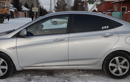 Hyundai Solaris II рестайлинг, 2011 год, 790 000 рублей, 5 фотография