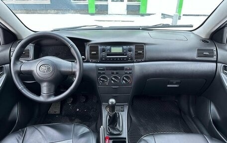 Toyota Corolla, 2004 год, 460 000 рублей, 9 фотография