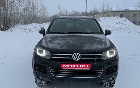 Volkswagen Touareg III, 2011 год, 2 200 000 рублей, 5 фотография