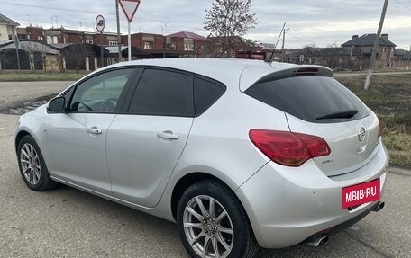 Opel Astra J, 2010 год, 750 000 рублей, 5 фотография