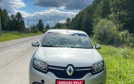 Renault Logan II, 2016 год, 780 000 рублей, 1 фотография