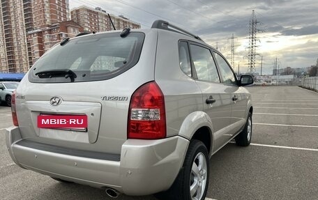 Hyundai Tucson III, 2008 год, 845 000 рублей, 3 фотография