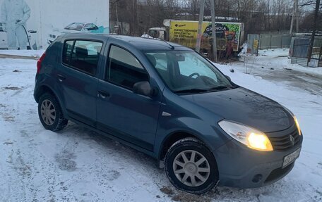 Renault Sandero I, 2011 год, 740 000 рублей, 2 фотография