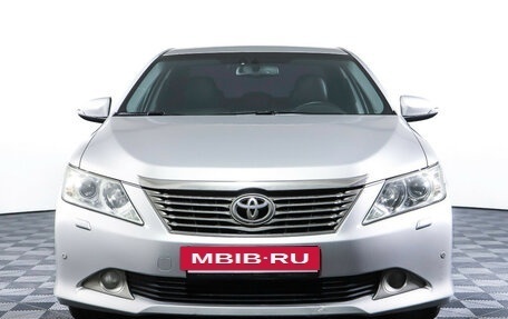 Toyota Camry, 2012 год, 2 250 000 рублей, 2 фотография