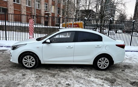 KIA Rio IV, 2018 год, 1 500 000 рублей, 4 фотография