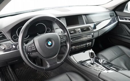 BMW 5 серия, 2016 год, 2 900 000 рублей, 8 фотография