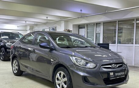 Hyundai Solaris II рестайлинг, 2012 год, 899 000 рублей, 3 фотография