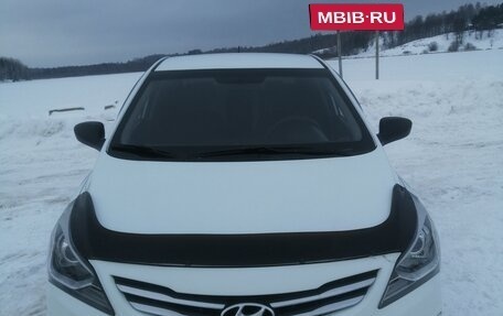 Hyundai Solaris II рестайлинг, 2014 год, 930 000 рублей, 1 фотография