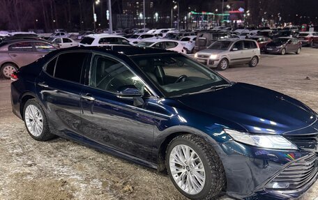 Toyota Camry, 2018 год, 2 650 000 рублей, 19 фотография