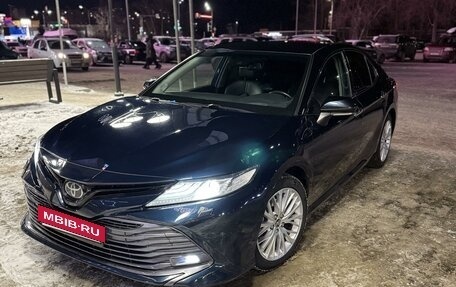 Toyota Camry, 2018 год, 2 650 000 рублей, 21 фотография