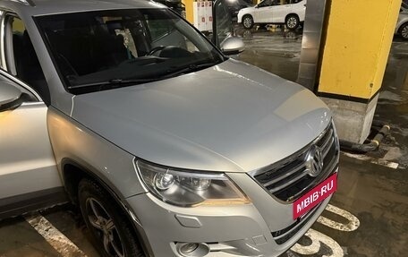 Volkswagen Tiguan I, 2010 год, 1 000 000 рублей, 6 фотография