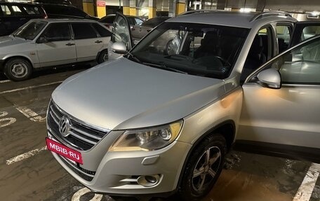 Volkswagen Tiguan I, 2010 год, 1 000 000 рублей, 5 фотография