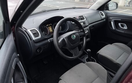 Skoda Fabia II, 2010 год, 450 000 рублей, 14 фотография