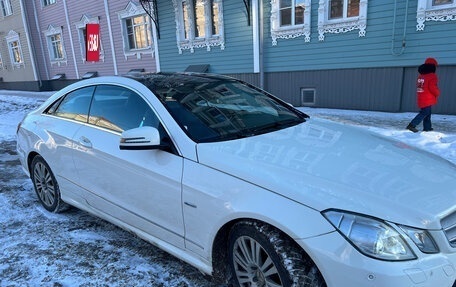 Mercedes-Benz E-Класс, 2012 год, 1 750 000 рублей, 9 фотография